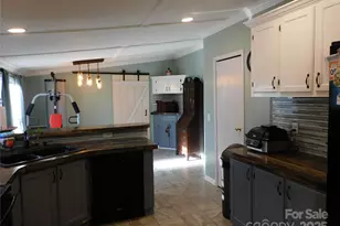 1590 Fernwood Rd, York, SC 29745 - Photo 4