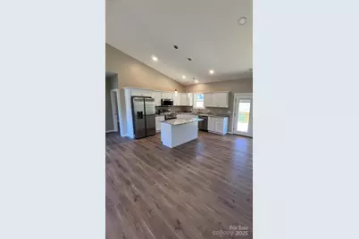 130 Peyton Elaine Road, Clyde, NC 28721 - Photo 6