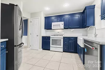 7625 Nicolette Court, Charlotte, NC 28215 - Photo 12