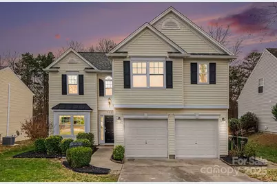 7625 Nicolette Court, Charlotte, NC 28215 - Photo 2