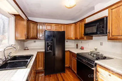 1321 Idlewood Street SW, Lenoir, NC 28645 - Photo 10