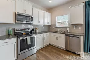 224 Final Stretch Ln, Clover, SC 29710 - Photo 10