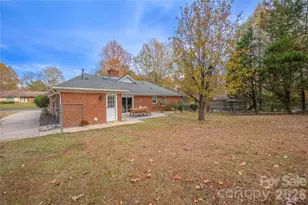 6040 Coatbridge Ln, Charlotte, NC 28212 - Photo 38