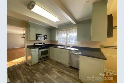 622 S Carolina Avenue, Statesville, NC 28677 - Photo 18