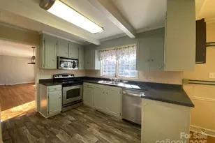 622 S Carolina Ave, Statesville, NC 28677 - Photo 18