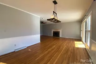 622 S Carolina Ave, Statesville, NC 28677 - Photo 16