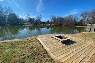 622 S Carolina Ave, Statesville, NC 28677 - Photo 4