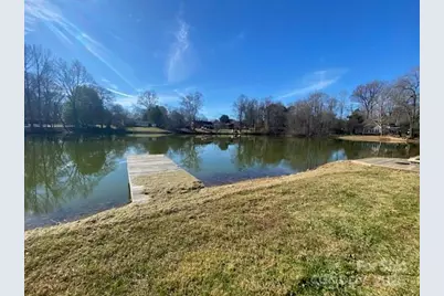 622 S Carolina Avenue, Statesville, NC 28677 - Photo 6