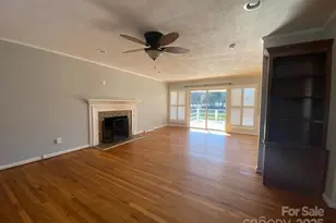 622 S Carolina Ave, Statesville, NC 28677 - Photo 12