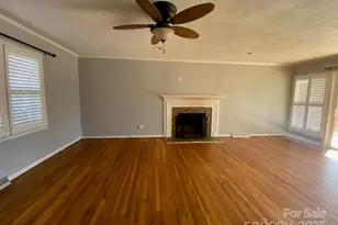 622 S Carolina Ave, Statesville, NC 28677 - Photo 10