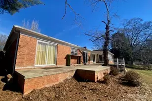 622 S Carolina Ave, Statesville, NC 28677 - Photo 2