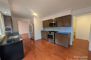 3023 Shallowood Ln, Charlotte, NC 28277 - Photo 4