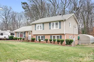 7039 Delisa Dr, Charlotte, NC 28214 - Photo 2