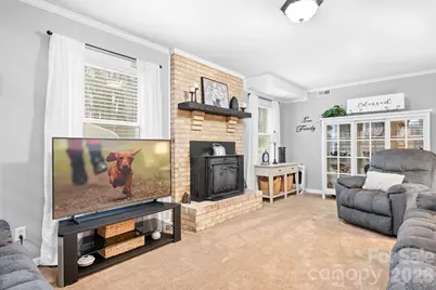 7039 Delisa Drive, Charlotte, NC 28214 - Photo 8