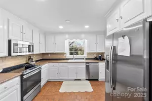 117 Oakdale St, Gastonia, NC 28054 - Photo 8