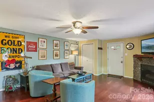 416 S Cherokee Ave, Black Mountain, NC 28711 - Photo 30