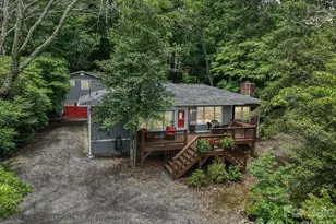 416 S Cherokee Ave, Black Mountain, NC 28711 - Photo 2