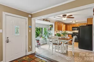 416 S Cherokee Ave, Black Mountain, NC 28711 - Photo 10