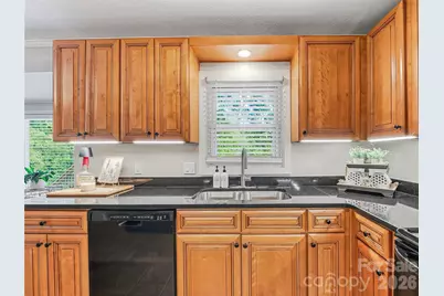 416 S Cherokee Avenue, Black Mountain, NC 28711 - Photo 18