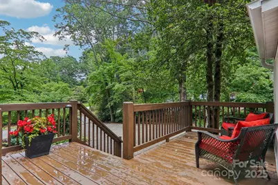 416 S Cherokee Avenue, Black Mountain, NC 28711 - Photo 2