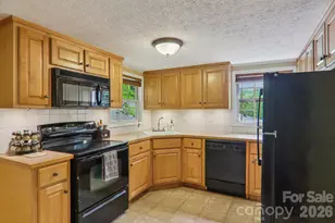 416 S Cherokee Ave, Black Mountain, NC 28711 - Photo 34