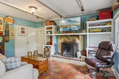 416 S Cherokee Avenue, Black Mountain, NC 28711 - Photo 12