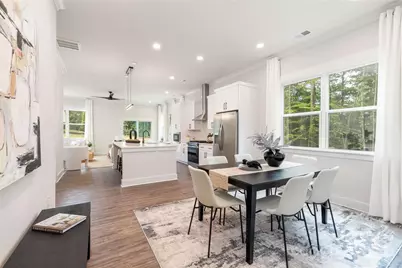 3884 12th Street NE, Hickory, NC 28601 - Photo 2