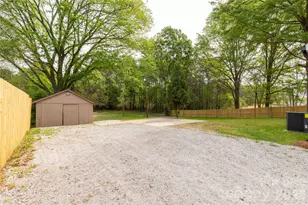 2425 Kershaw Camden Hwy, Lancaster, SC 29720 - Photo 34