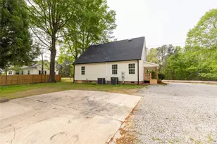 2425 Kershaw Camden Hwy, Lancaster, SC 29720 - Photo 28