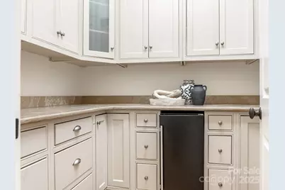 528 Meadowbrook Road, Charlotte, NC 28211 - Photo 16