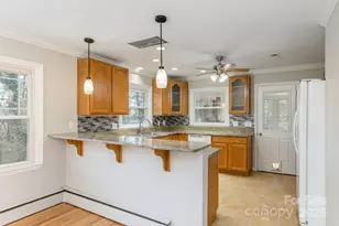 290 Crabapple Hill Ln, Hendersonville, NC 28792 - Photo 10