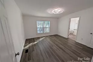 1334 Mecklenburg Hwy, Mooresville, NC 28115 - Photo 14