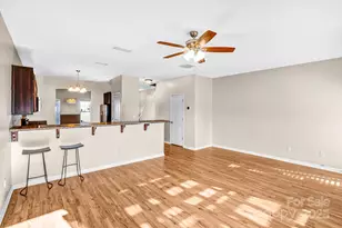 9026 Sharpes Cir, Charlotte, NC 28214 - Photo 14