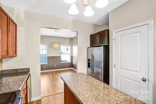 9026 Sharpes Cir, Charlotte, NC 28214 - Photo 12