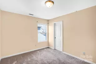 9026 Sharpes Cir, Charlotte, NC 28214 - Photo 28