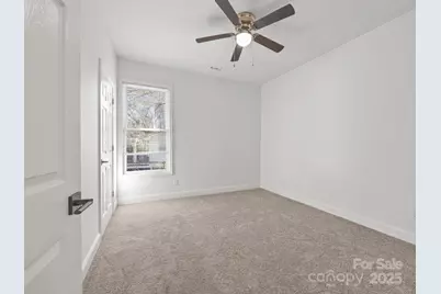 409 S Lyles Avenue, Landrum, SC 29356 - Photo 28