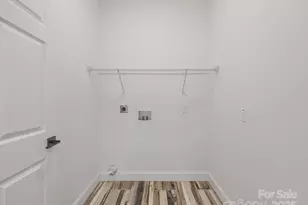 409 S Lyles Ave, Landrum, SC 29356 - Photo 16