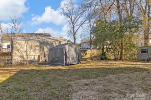 409 S Lyles Ave, Landrum, SC 29356 - Photo 30