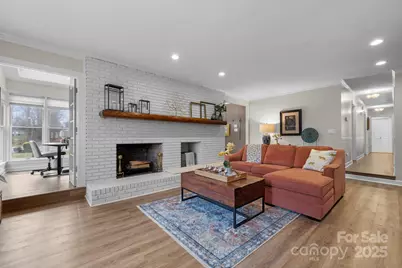 489 17th Avenue NE, Hickory, NC 28601 - Photo 6