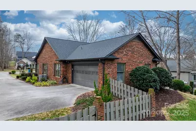 489 17th Avenue NE, Hickory, NC 28601 - Photo 40