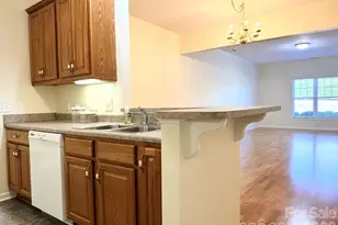 471 26th Ave NE, Hickory, NC 28601 - Photo 10