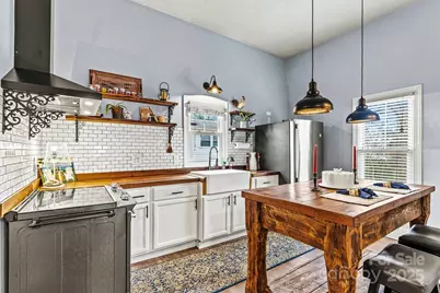 415 W C Street, Newton, NC 28658 - Photo 12