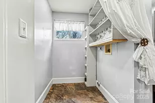 415 W C St, Newton, NC 28658 - Photo 28