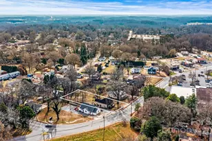 415 W C St, Newton, NC 28658 - Photo 32