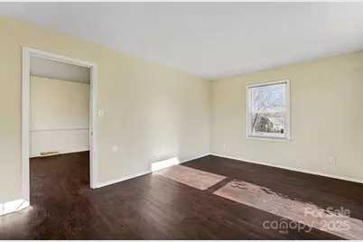 7125 Covecreek Drive, Charlotte, NC 28215 - Photo 4