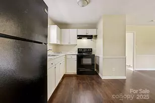 7125 Cove Creek Dr, Charlotte, NC 28215 - Photo 10