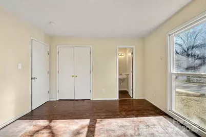 7125 Covecreek Drive, Charlotte, NC 28215 - Photo 16