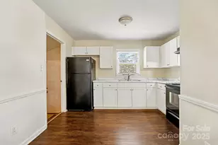 7125 Cove Creek Dr, Charlotte, NC 28215 - Photo 8