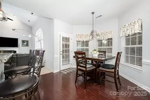 6930 Reedy Creek Rd, Charlotte, NC 28215 - Photo 8