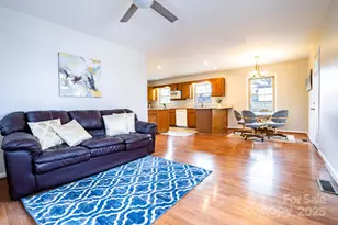 185 33rd St NW, Hickory, NC 28601 - Photo 2